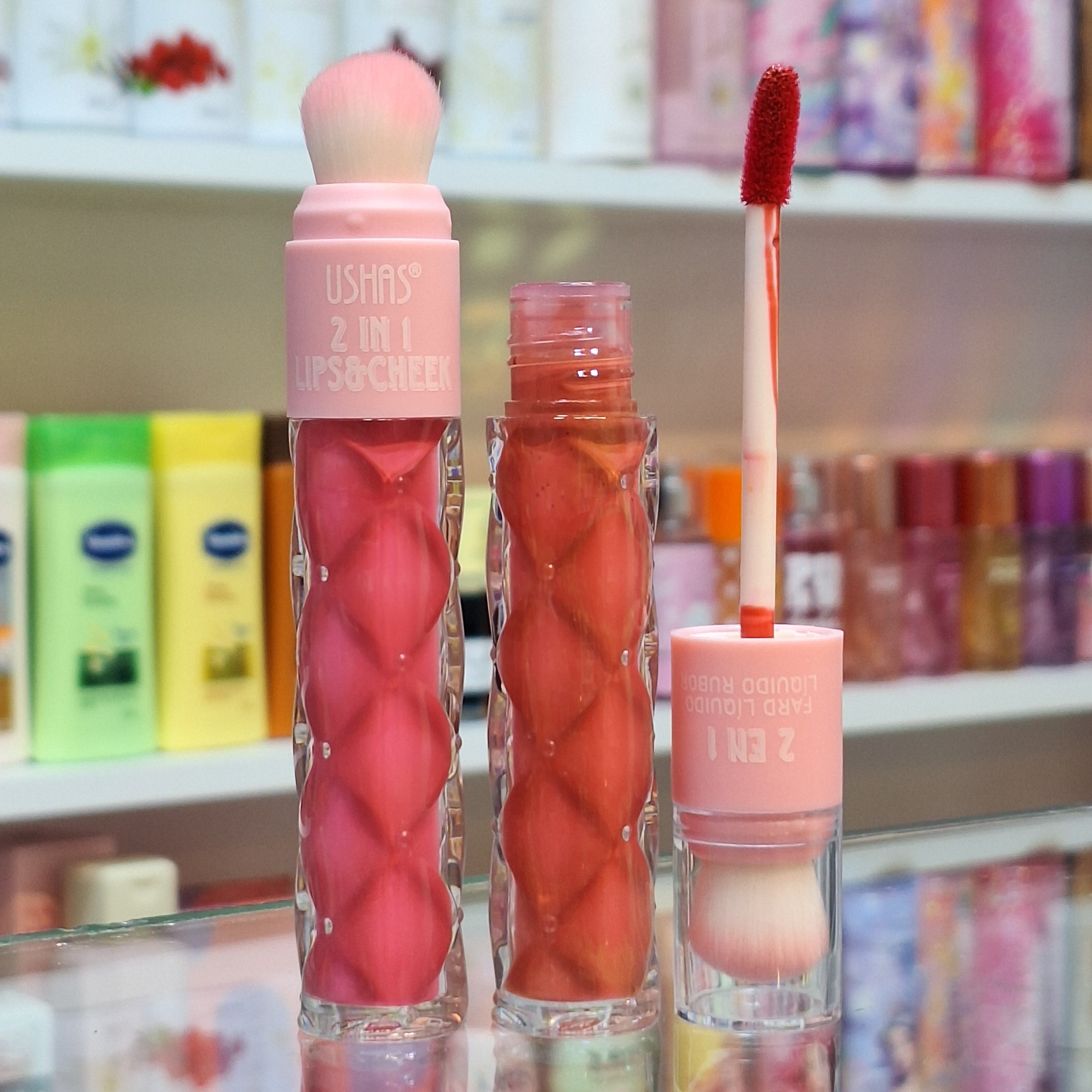 رژگونه و رژ لب مایع براشدار یوشاس Ushas