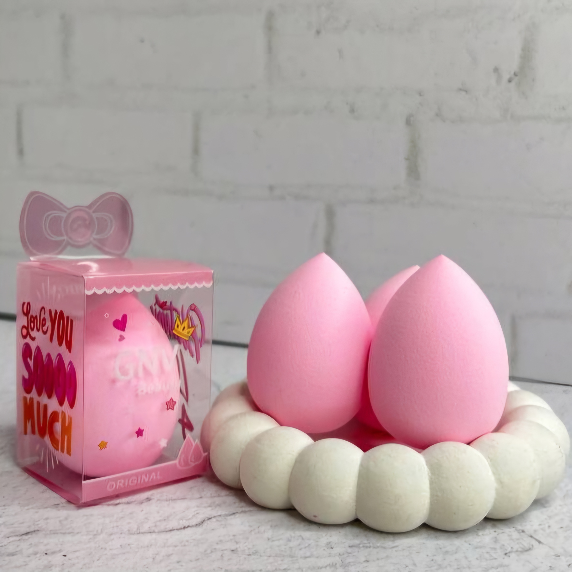 پد آرایشی اشکی صورتی GNV Beauty