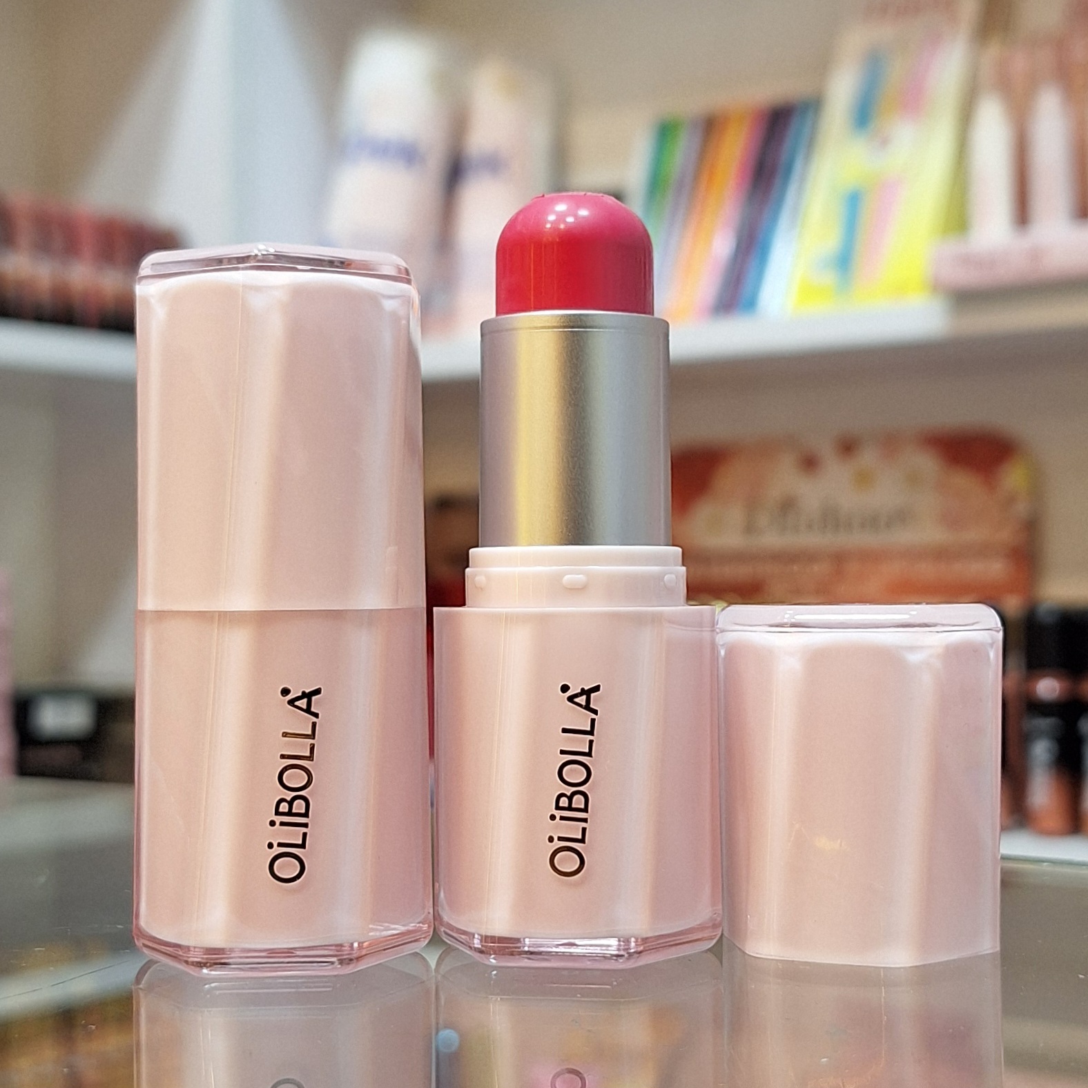 رژگونه کَره ای استیکی اولیبولا Olibolla