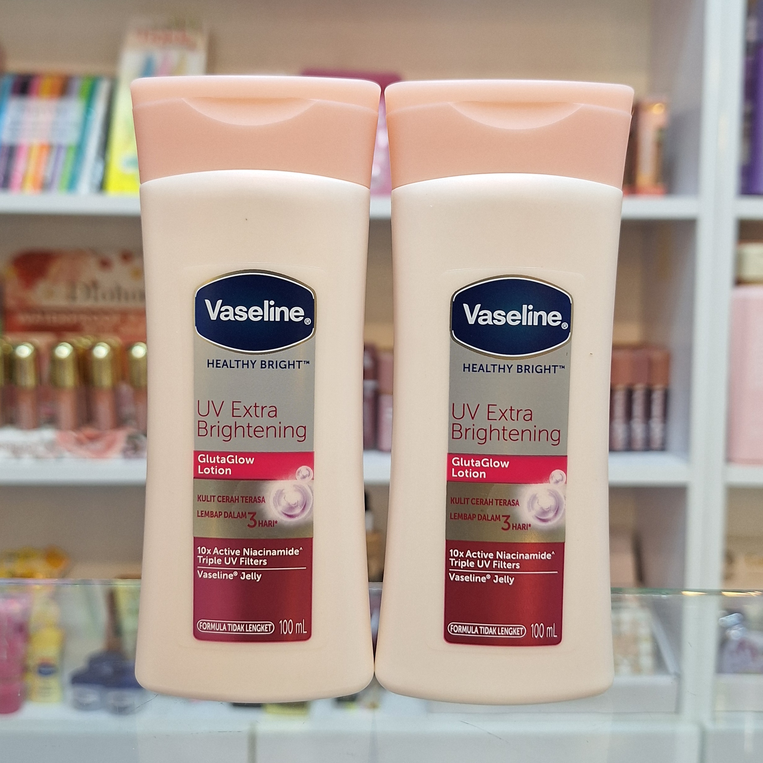 لوسیون بدن روشن کننده UV Extra Brightening وازلین ۱۰۰ میل